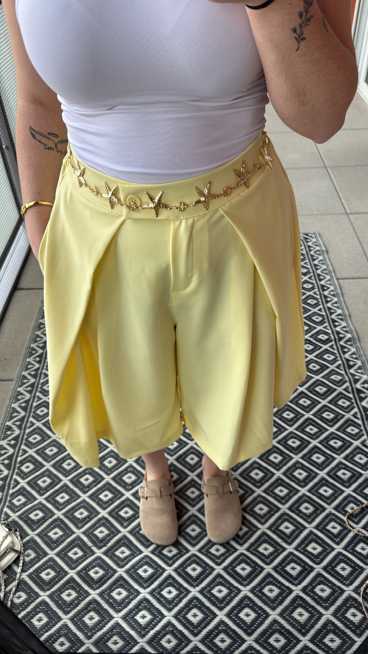 Bermuda jaune